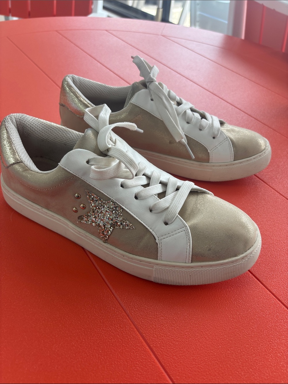 Corky’s Hey Girl Supernova Gold Star Sneakers Women’s 8